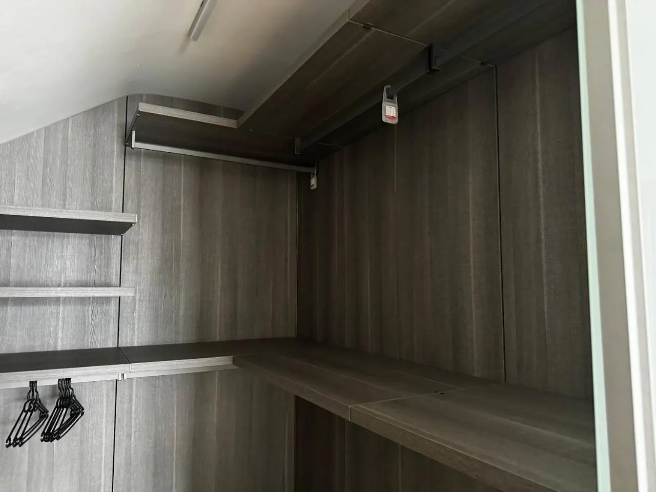 Modern Apartment For Up To 4 People In Stuttgart
